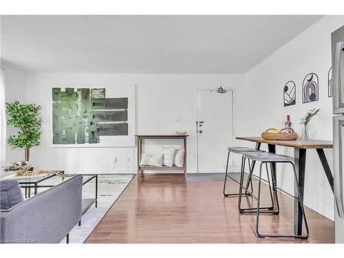 7-119 Cedar Street S, Kitchener, ON - Indoor Photo Showing Other Room