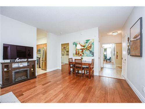 109-2119 Lake Shore Boulevard W, Toronto, ON - Indoor