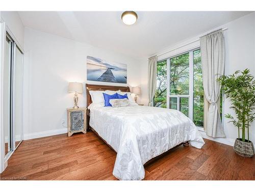 109-2119 Lake Shore Boulevard W, Toronto, ON - Indoor Photo Showing Bedroom