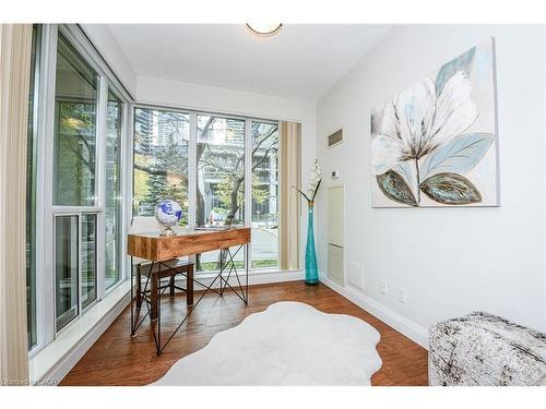 109-2119 Lake Shore Boulevard W, Toronto, ON - Indoor