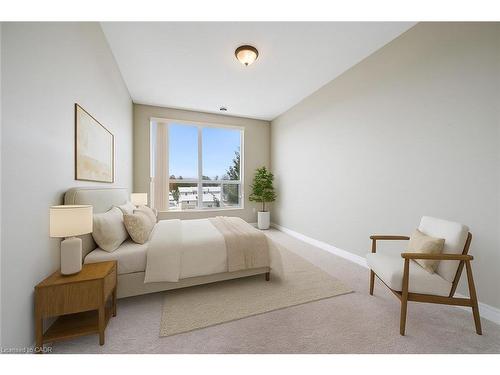 706-255 Keats Way, Waterloo, ON - Indoor Photo Showing Bedroom