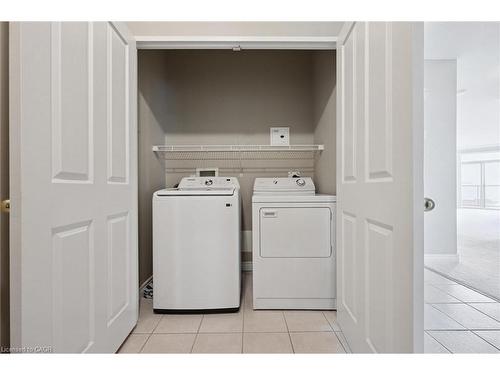 706-255 Keats Way, Waterloo, ON - Indoor Photo Showing Laundry Room