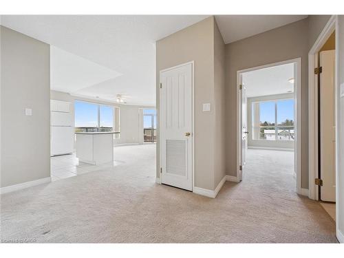 706-255 Keats Way, Waterloo, ON - Indoor Photo Showing Other Room