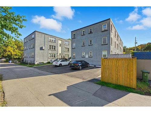 9-1755 King Street E, Hamilton, ON - Outdoor