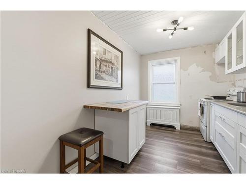 9-1755 King Street E, Hamilton, ON - Indoor Photo Showing Kitchen