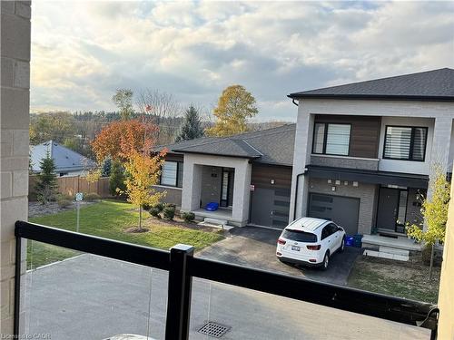 22-350 River Road, Cambridge, ON - Outdoor