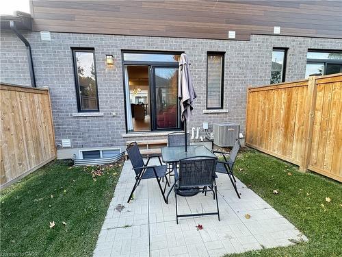 22-350 River Road, Cambridge, ON - Outdoor With Exterior