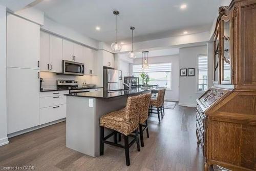 22-350 River Road, Cambridge, ON - Indoor Photo Showing Kitchen With Stainless Steel Kitchen With Upgraded Kitchen