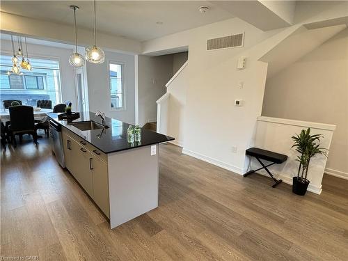 22-350 River Road, Cambridge, ON - Indoor Photo Showing Other Room