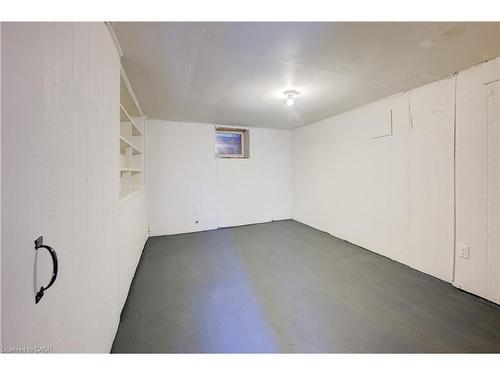 94 Scott Street, Kitchener, ON - Indoor Photo Showing Other Room