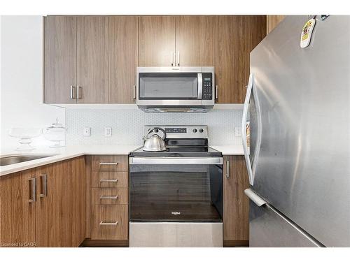 502-479 Charlton Avenue E, Hamilton, ON - Indoor Photo Showing Kitchen With Stainless Steel Kitchen