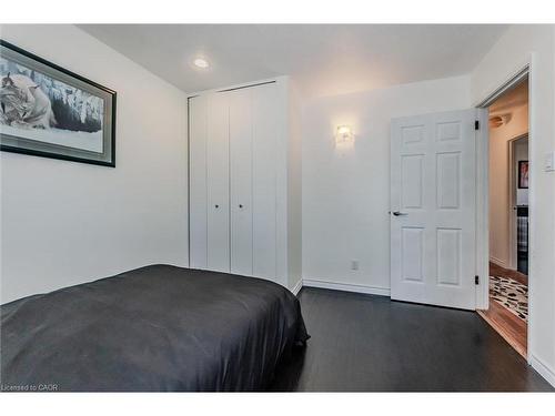 46 Roberts Crescent, Kitchener, ON - Indoor