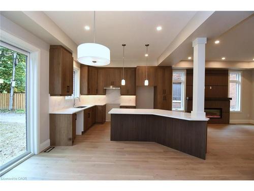 279 Hess Street S, Hamilton, ON - Indoor Photo Showing Kitchen