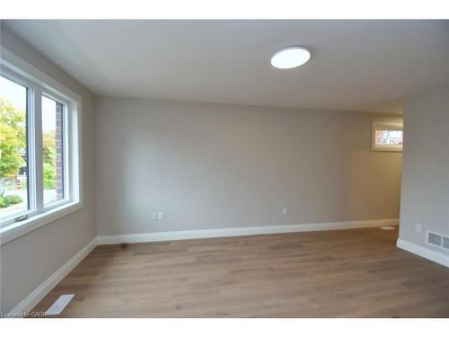279 Hess Street S, Hamilton, ON - Indoor Photo Showing Other Room