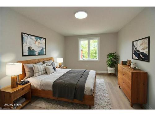 279 Hess Street S, Hamilton, ON - Indoor Photo Showing Bedroom