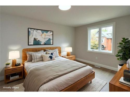 279 Hess Street S, Hamilton, ON - Indoor Photo Showing Bedroom