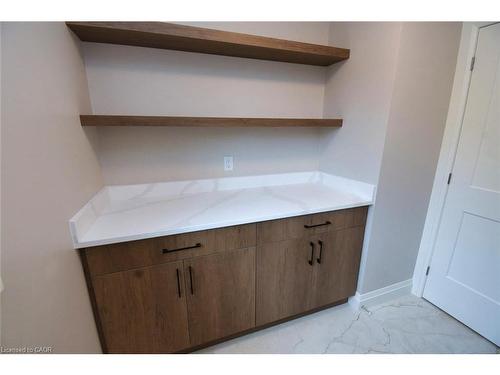 279 Hess Street S, Hamilton, ON - Indoor