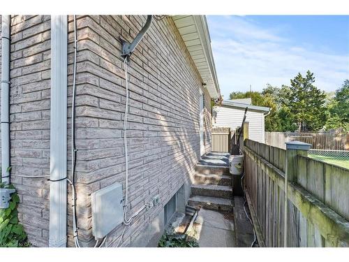 15 Mccormick Street, Welland, ON - Outdoor