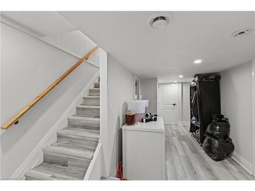 15 Mccormick Street, Welland, ON - Indoor Photo Showing Other Room