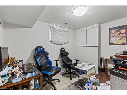 15 Mccormick Street, Welland, ON - Indoor