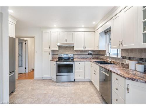 12 Duncan Drive, St. Catharines, ON - Indoor Photo Showing Kitchen With Double Sink