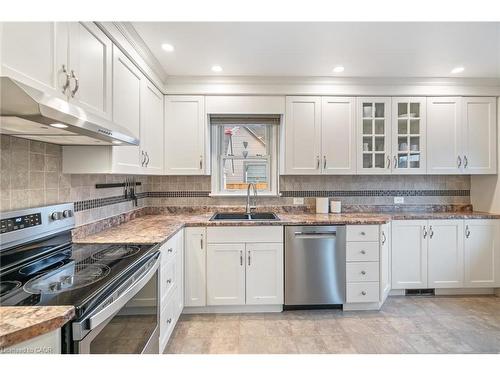 12 Duncan Drive, St. Catharines, ON - Indoor Photo Showing Kitchen With Stainless Steel Kitchen With Double Sink