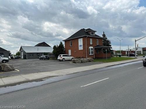 1360 Rymal Road E, Hamilton, ON 