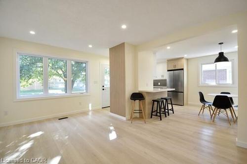 30 Grenadier Road, Cambridge, ON - Indoor