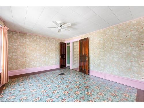 43 Mcnaughton Street, Cambridge, ON - Indoor Photo Showing Other Room