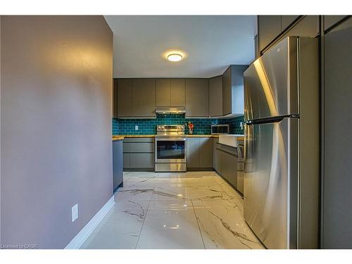 112 Arthur Street, St. Catharines, ON - Indoor Photo Showing Kitchen
