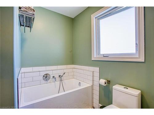 112 Arthur Street, St. Catharines, ON - Indoor Photo Showing Bathroom