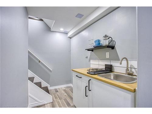 112 Arthur Street, St. Catharines, ON - Indoor