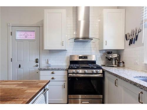 189 West Avenue N, Hamilton, ON - Indoor Photo Showing Kitchen With Upgraded Kitchen
