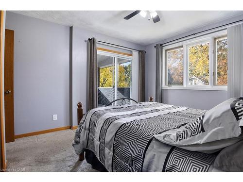 43 Middleton Street, Cambridge, ON - Indoor Photo Showing Bedroom