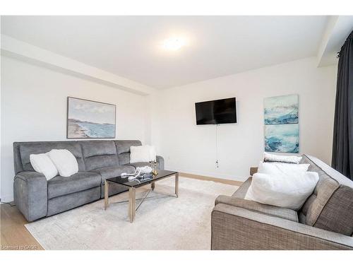 57 Monteith Drive, Brantford, ON - Indoor Photo Showing Living Room
