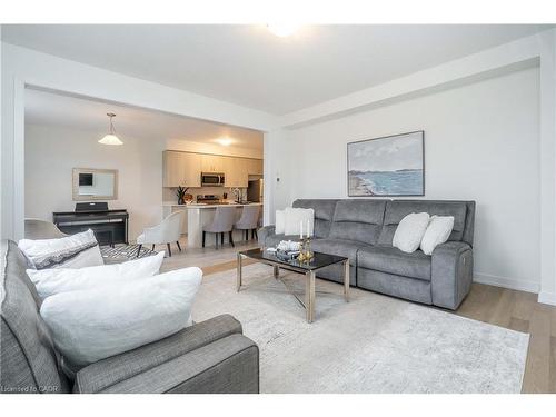 57 Monteith Drive, Brantford, ON - Indoor Photo Showing Living Room