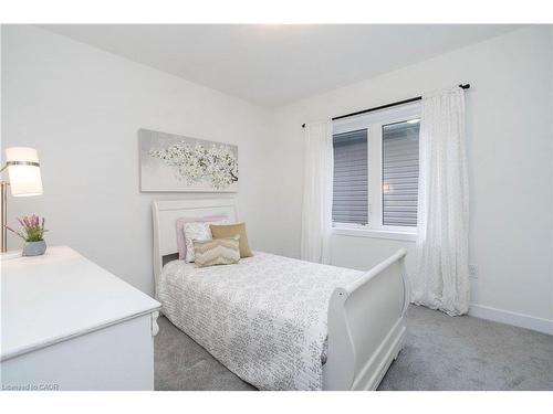 57 Monteith Drive, Brantford, ON - Indoor Photo Showing Bedroom