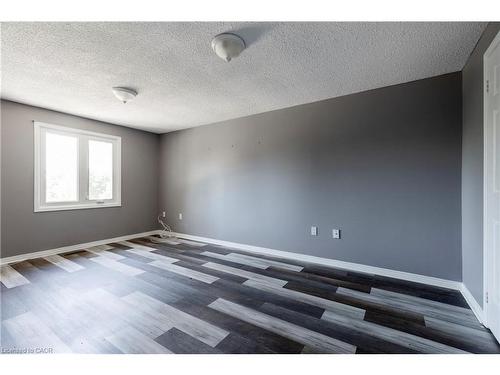 128 Brian Boulevard, Waterdown, ON - Indoor Photo Showing Other Room