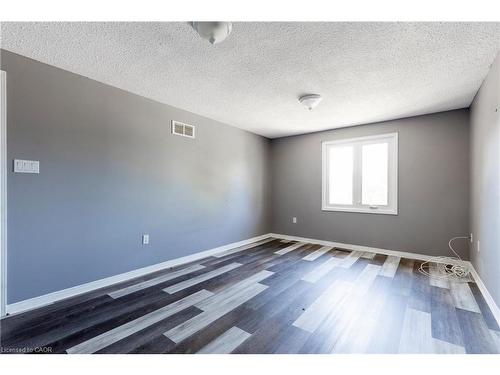 128 Brian Boulevard, Waterdown, ON - Indoor Photo Showing Other Room