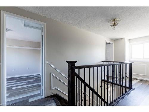128 Brian Boulevard, Waterdown, ON - Indoor Photo Showing Other Room