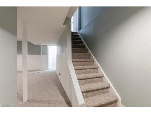 128 Brian Boulevard, Waterdown, ON - Indoor Photo Showing Other Room