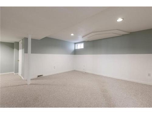 128 Brian Boulevard, Waterdown, ON - Indoor Photo Showing Other Room