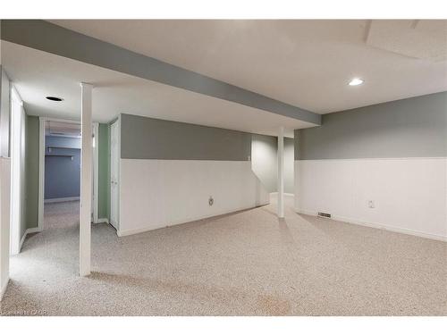 128 Brian Boulevard, Waterdown, ON - Indoor