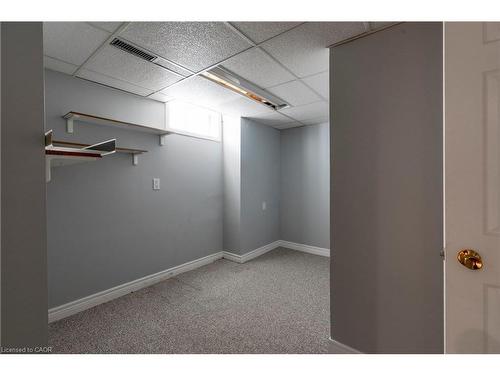 128 Brian Boulevard, Waterdown, ON - Indoor Photo Showing Other Room