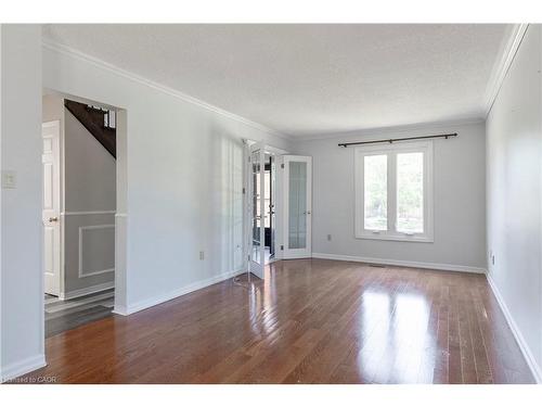 128 Brian Boulevard, Waterdown, ON - Indoor Photo Showing Other Room