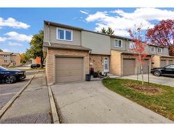 15-1396 Upper Ottawa Street  Hamilton, ON L8W 1R1