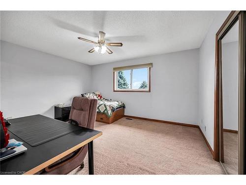 140 Solomon Crescent, Hamilton, ON - Indoor
