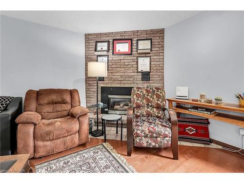 140 Solomon Crescent, Hamilton, ON - Indoor Photo Showing Living Room With Fireplace