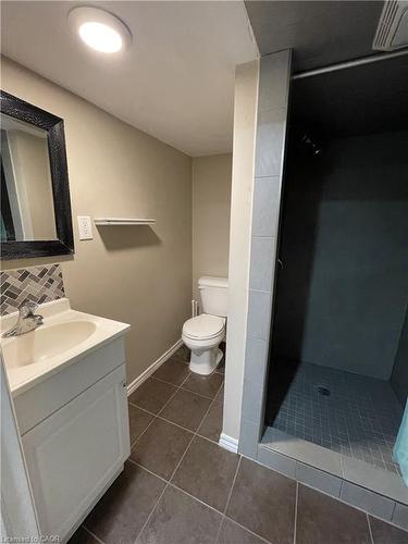 3 Brock Street, Kitchener, ON - Indoor Photo Showing Bathroom