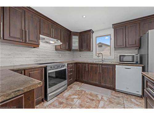 233 Normanhurst Avenue, Hamilton, ON - Indoor Photo Showing Kitchen